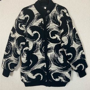 Vintage Karizma black and white swirl sweater quilted oversized jacket S…